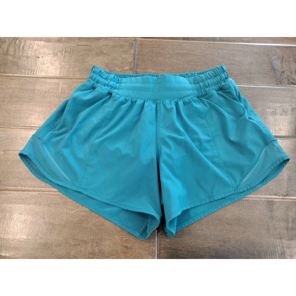 LULULEMON Women's EUC Hotty Hot teal green 4" athletic shorts - size 6